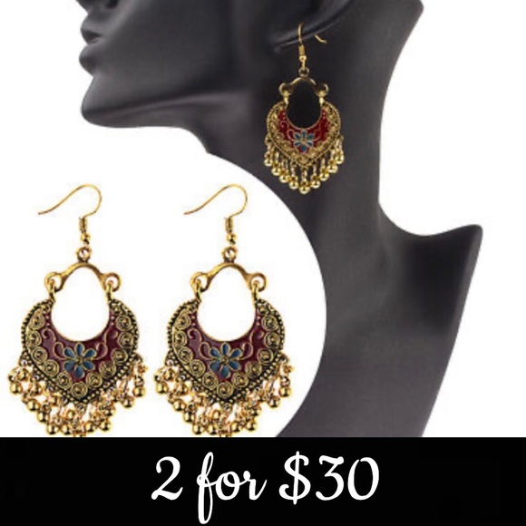 Jewelry - 🆕 Boho Gold-Tone Curved Earrings